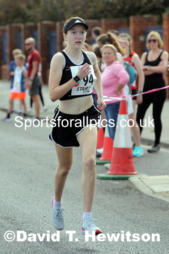 Girls under-15s 2021 Northern 6 and 4 Stage and Young Athletes Road Relays, Redcar. Photo: David T. Hewitson/Sports for All Pics